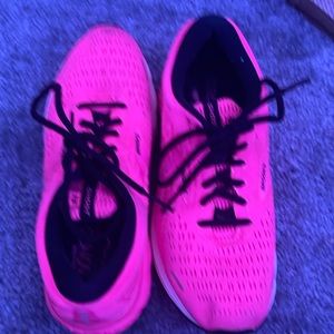 Brooks ghost running shoes